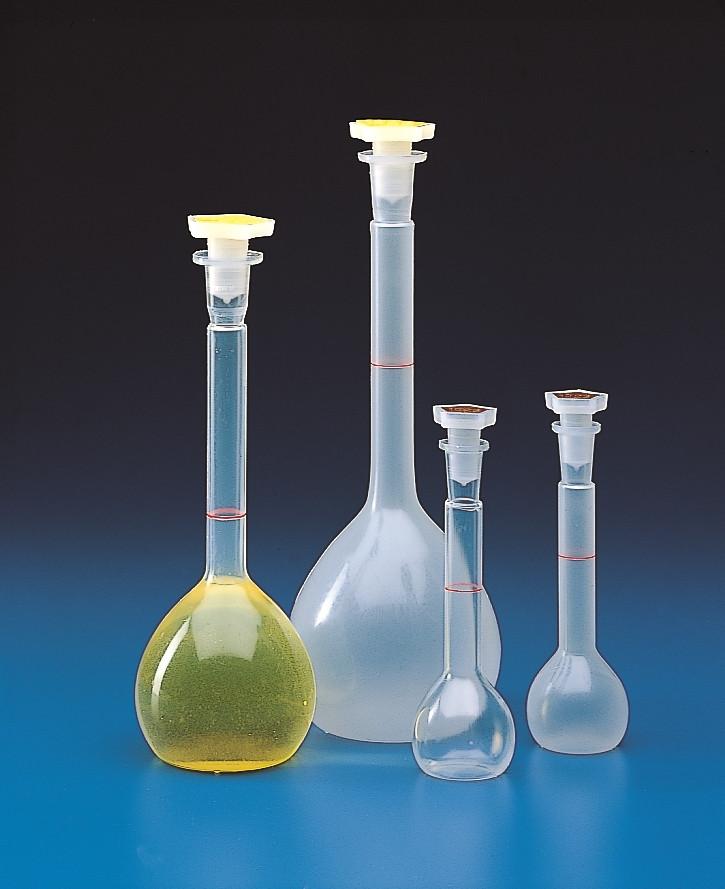 VOLUMETRIC FLASK PP