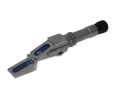 Refractometer 0-90º Brix, 3 scales