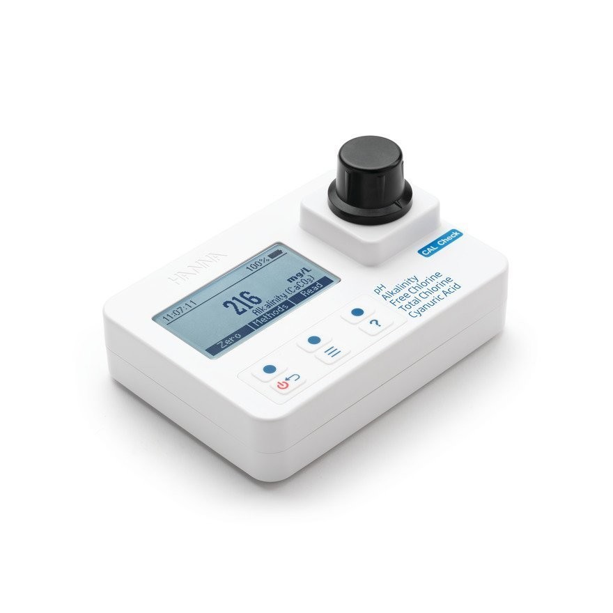 Photomètre multiparam alcalinité, acide cyanurique, chlore et pH, en mallette avec solutions étalons