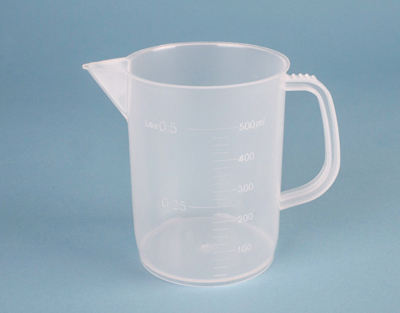 Carafe graduée forme basse PP